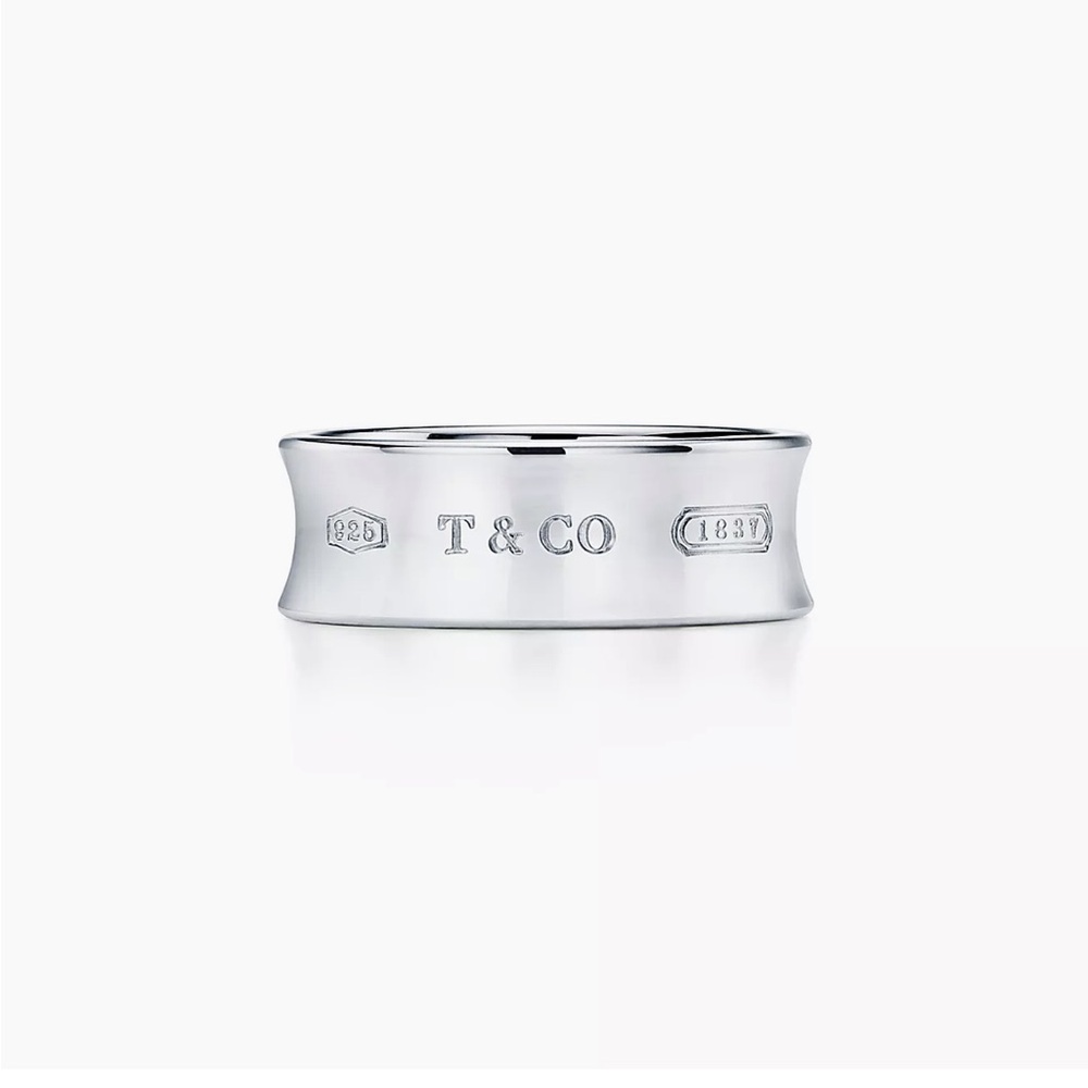 Authentic Tiffany & Co. Silver Ring - size 7